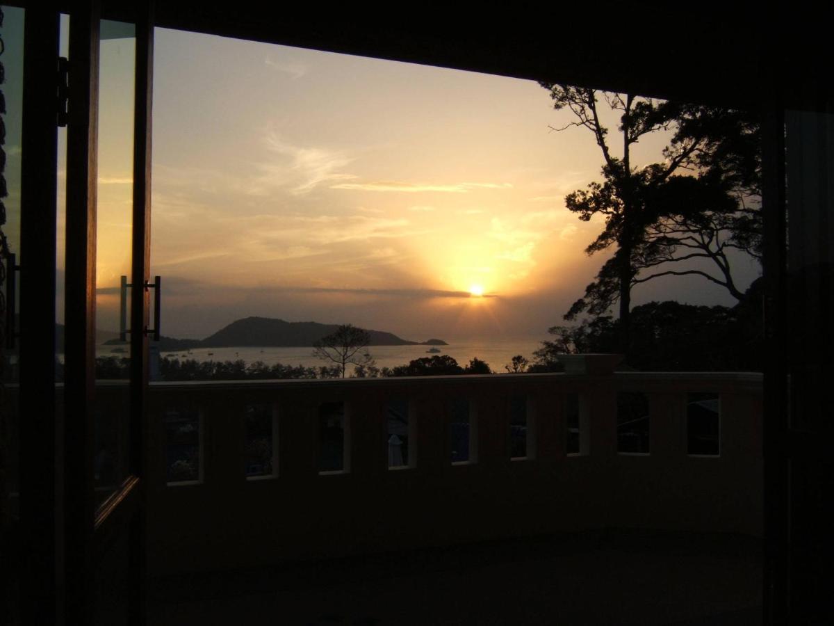 Prince Edouard Apartments & Resort Sha Extra Plus Patong Dış mekan fotoğraf