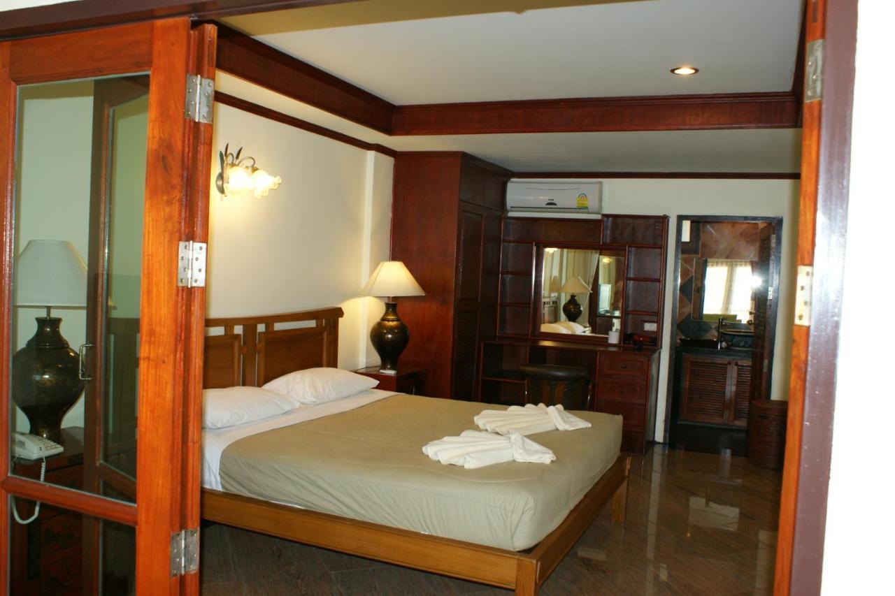 Prince Edouard Apartments & Resort Sha Extra Plus Patong Dış mekan fotoğraf