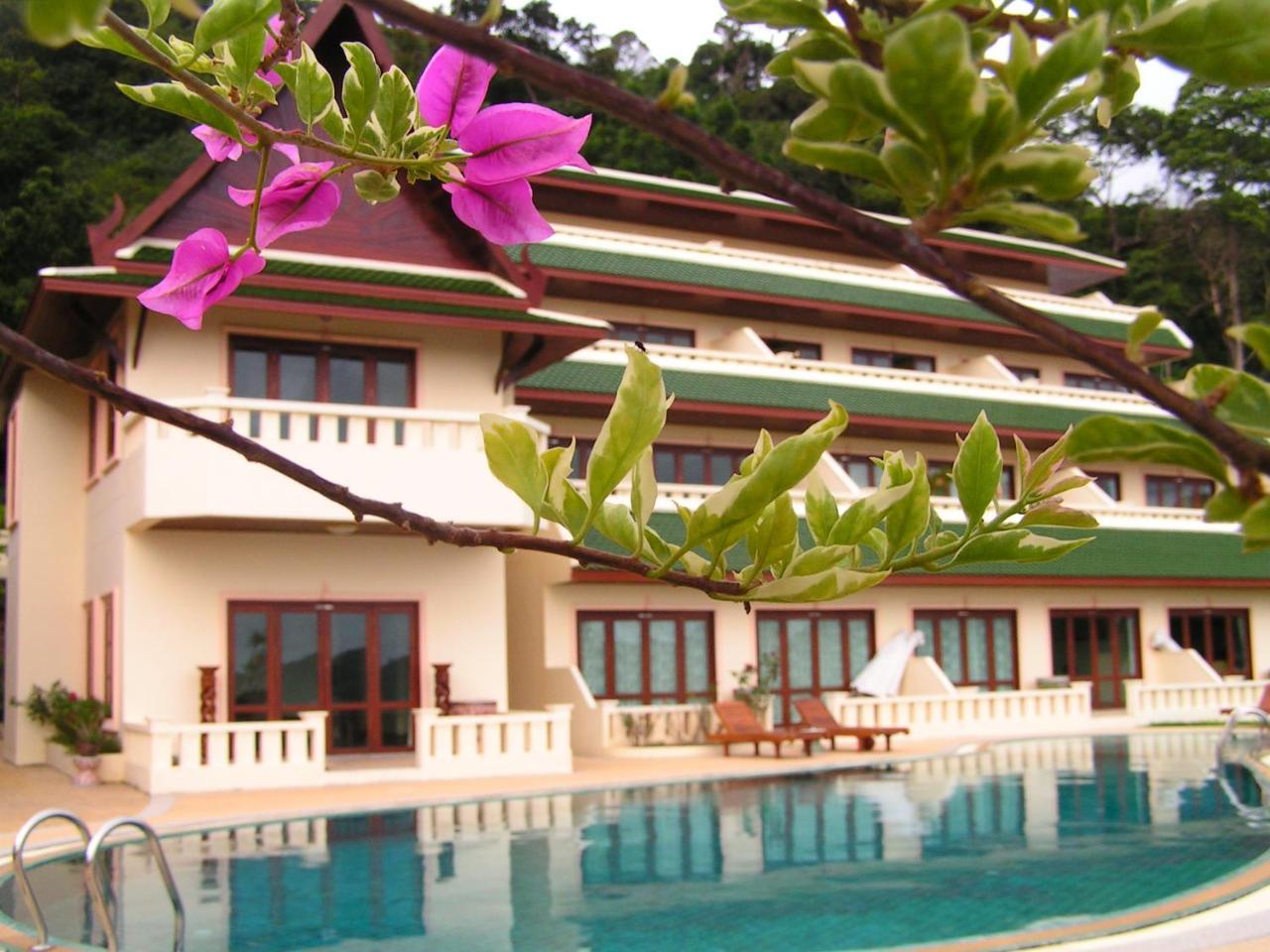 Prince Edouard Apartments & Resort Sha Extra Plus Patong Dış mekan fotoğraf